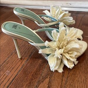 Zara Cream Floral Strap Sandals